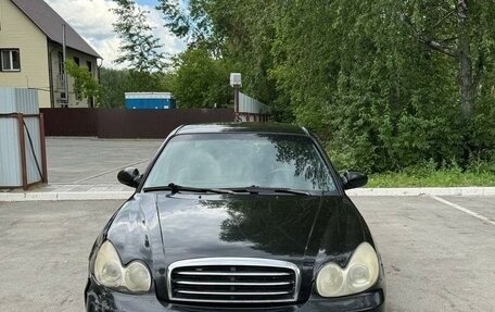 Hyundai Sonata IV рестайлинг, 2005 год, 300 000 рублей, 1 фотография