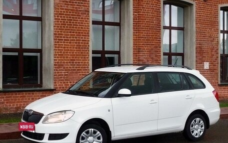 Skoda Fabia II, 2013 год, 820 000 рублей, 3 фотография