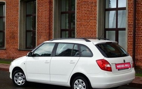 Skoda Fabia II, 2013 год, 820 000 рублей, 4 фотография