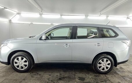 Mitsubishi Outlander III рестайлинг 3, 2013 год, 1 830 000 рублей, 6 фотография