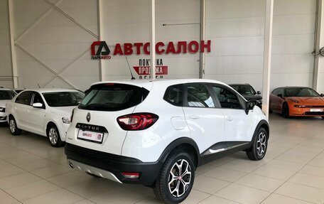 Renault Kaptur I рестайлинг, 2018 год, 1 600 000 рублей, 5 фотография