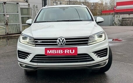 Volkswagen Touareg III, 2017 год, 3 649 000 рублей, 2 фотография