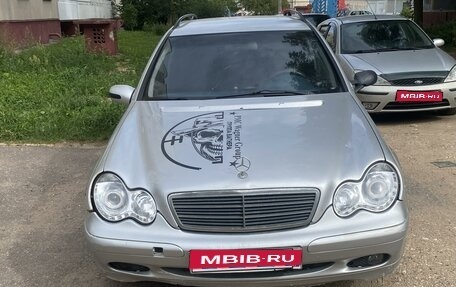 Mercedes-Benz C-Класс, 2002 год, 315 000 рублей, 1 фотография