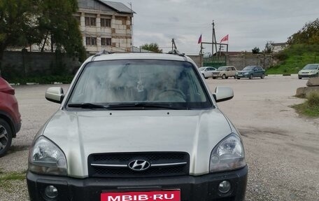 Hyundai Tucson III, 2006 год, 910 000 рублей, 1 фотография