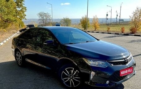 Toyota Camry, 2017 год, 2 420 000 рублей, 15 фотография