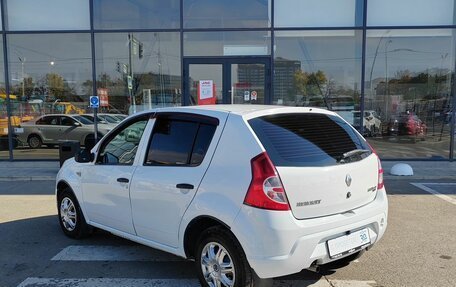 Renault Sandero I, 2010 год, 500 000 рублей, 2 фотография