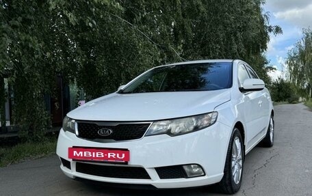 KIA Cerato III, 2011 год, 1 000 000 рублей, 2 фотография