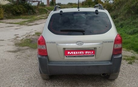 Hyundai Tucson III, 2006 год, 910 000 рублей, 4 фотография