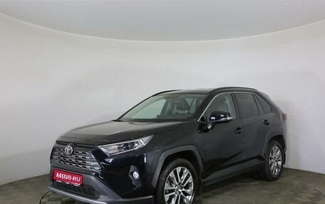 Toyota RAV4, 2021 год, 3 817 000 рублей, 1 фотография