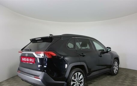 Toyota RAV4, 2021 год, 3 817 000 рублей, 5 фотография