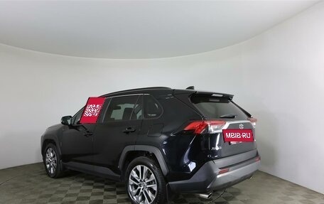 Toyota RAV4, 2021 год, 3 817 000 рублей, 7 фотография