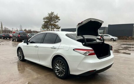 Toyota Camry, 2019 год, 2 980 000 рублей, 6 фотография