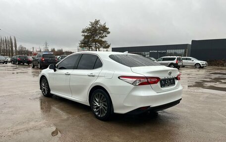 Toyota Camry, 2019 год, 2 980 000 рублей, 5 фотография