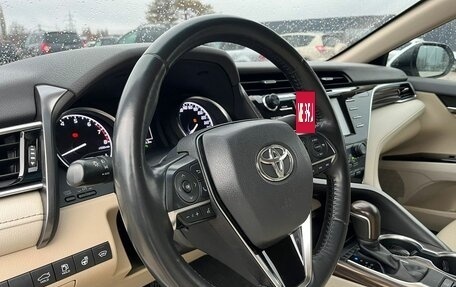 Toyota Camry, 2019 год, 2 980 000 рублей, 18 фотография