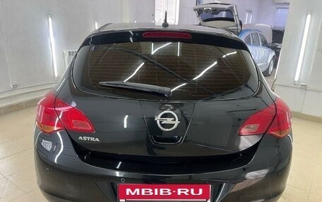 Opel Astra J, 2010 год, 837 000 рублей, 3 фотография