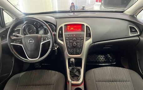 Opel Astra J, 2010 год, 837 000 рублей, 11 фотография