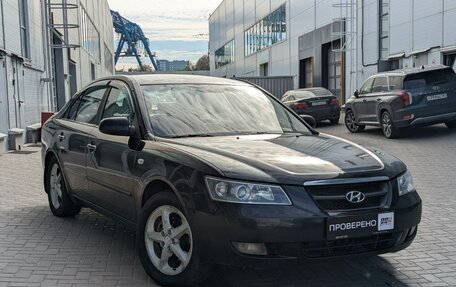 Hyundai Sonata VI, 2006 год, 690 000 рублей, 3 фотография