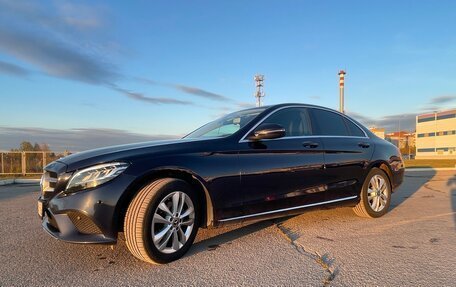 Mercedes-Benz C-Класс, 2019 год, 3 300 000 рублей, 2 фотография