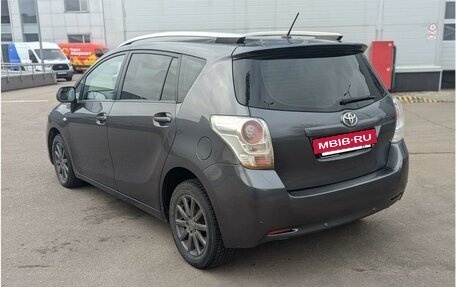 Toyota Verso I, 2011 год, 895 000 рублей, 2 фотография