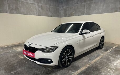 BMW 3 серия, 2017 год, 2 880 000 рублей, 3 фотография