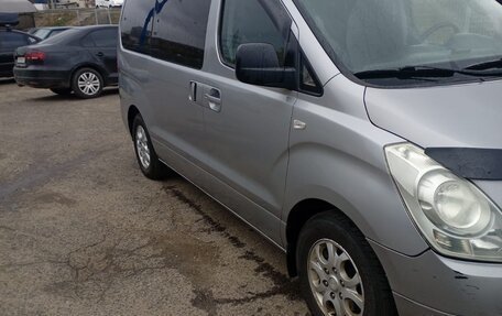 Hyundai H-1 II рестайлинг, 2010 год, 1 230 000 рублей, 3 фотография