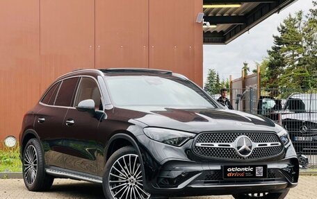 Mercedes-Benz GLC, 2023 год, 7 990 000 рублей, 3 фотография