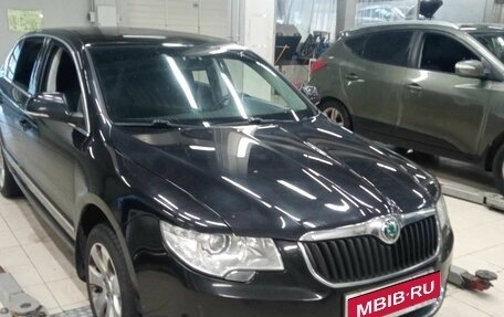 Skoda Superb III рестайлинг, 2012 год, 1 020 000 рублей, 1 фотография