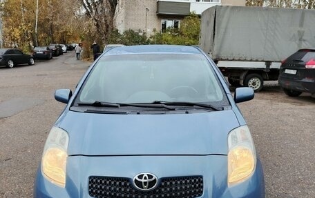 Toyota Yaris III рестайлинг, 2008 год, 690 000 рублей, 5 фотография