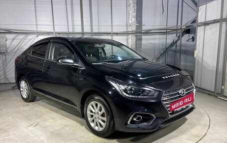 Hyundai Solaris II рестайлинг, 2017 год, 1 399 000 рублей, 3 фотография