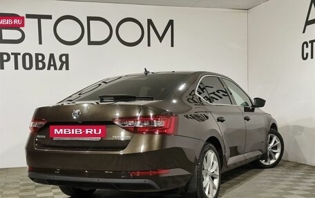 Skoda Superb III рестайлинг, 2017 год, 2 430 000 рублей, 2 фотография