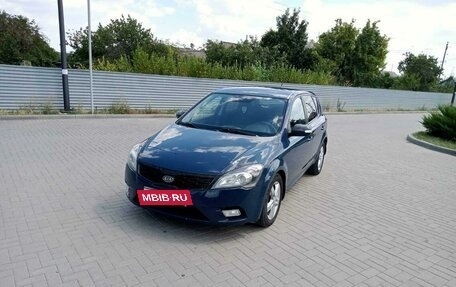 KIA cee'd I рестайлинг, 2010 год, 750 000 рублей, 3 фотография