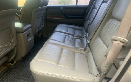 Toyota Land Cruiser 100 рестайлинг 2, 2003 год, 2 350 000 рублей, 19 фотография