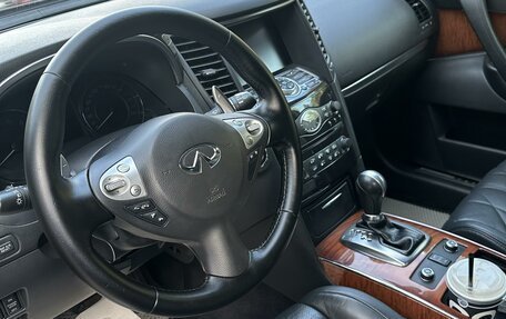 Infiniti FX II, 2013 год, 1 890 000 рублей, 14 фотография