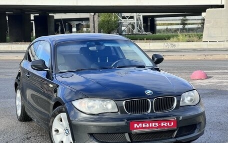 BMW 1 серия, 2009 год, 680 000 рублей, 2 фотография