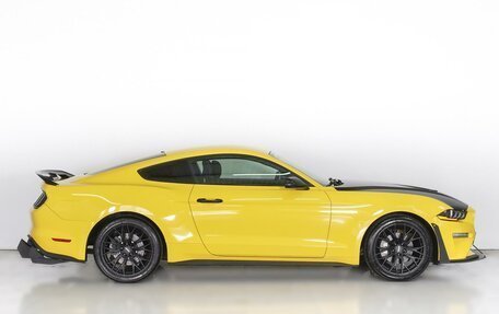 Ford Mustang VI рестайлинг, 2018 год, 2 750 000 рублей, 5 фотография