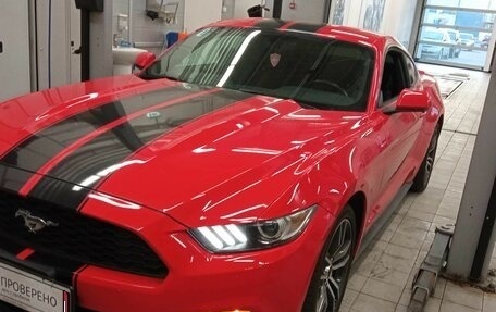 Ford Mustang VI рестайлинг, 2016 год, 2 670 000 рублей, 1 фотография