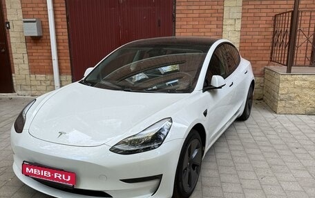 Tesla Model 3 I, 2021 год, 3 990 000 рублей, 2 фотография