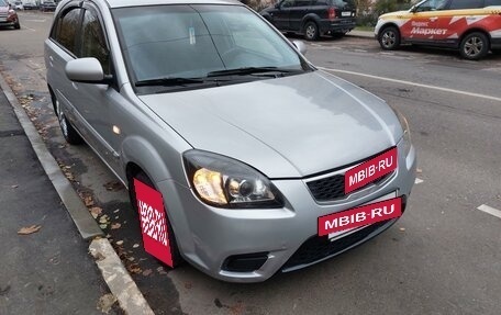 KIA Rio II, 2010 год, 650 000 рублей, 4 фотография