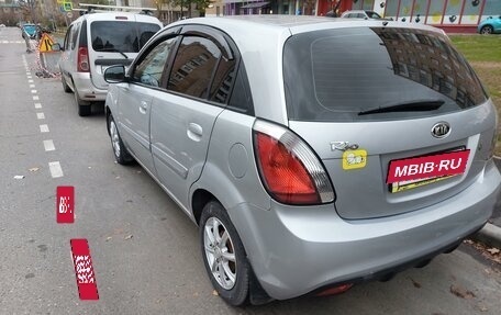 KIA Rio II, 2010 год, 650 000 рублей, 6 фотография