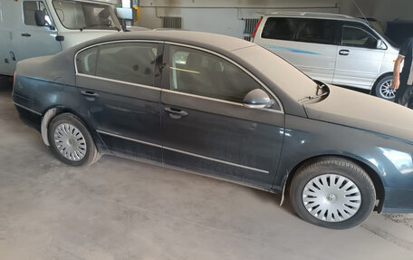 Volkswagen Passat B6, 2008 год, 290 997 рублей, 2 фотография