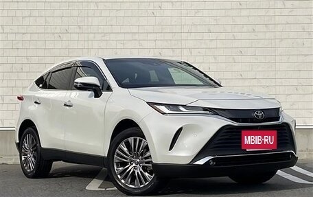 Toyota Harrier, 2022 год, 3 331 000 рублей, 2 фотография