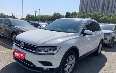 Volkswagen Tiguan II, 2020 год, 2 800 000 рублей, 1 фотография