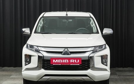 Mitsubishi L200 IV рестайлинг, 2022 год, 4 297 000 рублей, 2 фотография