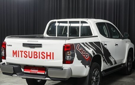 Mitsubishi L200 IV рестайлинг, 2022 год, 4 297 000 рублей, 4 фотография