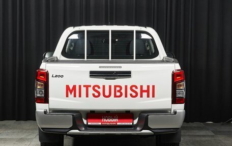 Mitsubishi L200 IV рестайлинг, 2022 год, 4 297 000 рублей, 5 фотография