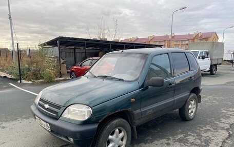 Chevrolet Niva I рестайлинг, 2004 год, 280 000 рублей, 3 фотография