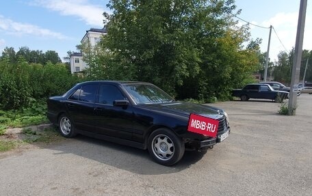 Mercedes-Benz E-Класс, 1996 год, 299 000 рублей, 2 фотография