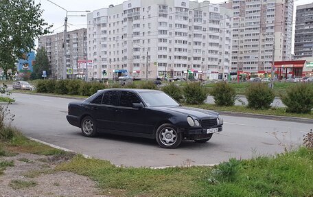 Mercedes-Benz E-Класс, 1996 год, 299 000 рублей, 5 фотография