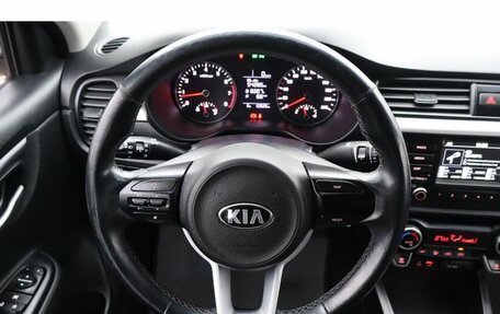 KIA Rio IV, 2018 год, 1 400 000 рублей, 8 фотография