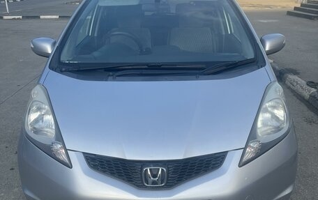 Honda Fit III, 2010 год, 980 000 рублей, 3 фотография